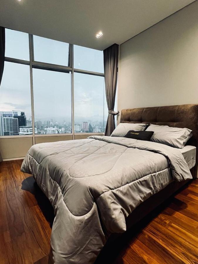 Klcc Sky Suites Kuala Lumpur Bagian luar foto