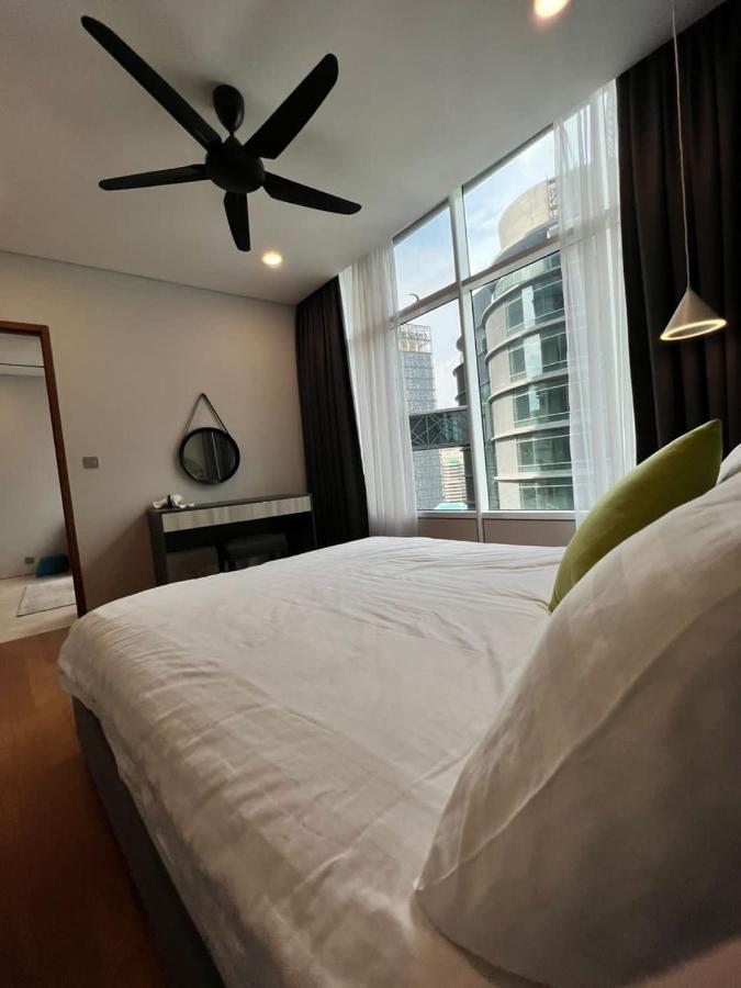 Klcc Sky Suites Kuala Lumpur Bagian luar foto