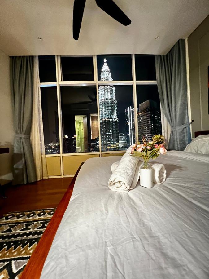Klcc Sky Suites Kuala Lumpur Bagian luar foto