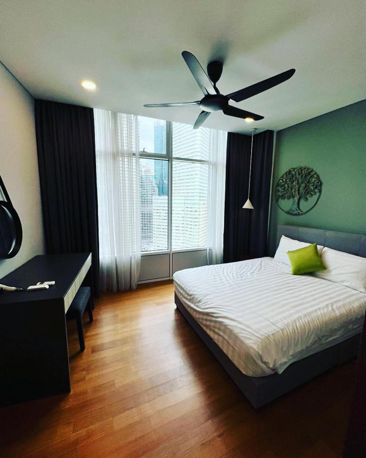 Klcc Sky Suites Kuala Lumpur Bagian luar foto