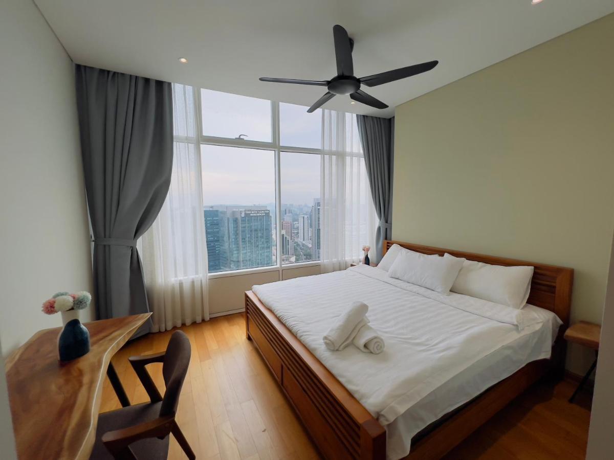 Klcc Sky Suites Kuala Lumpur Bagian luar foto