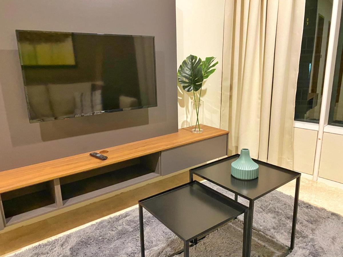 Klcc Sky Suites Kuala Lumpur Bagian luar foto