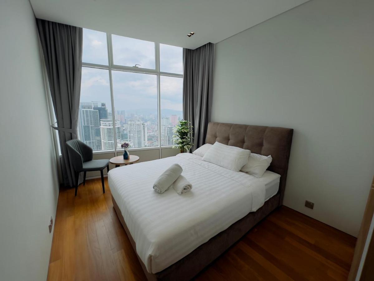 Klcc Sky Suites Kuala Lumpur Bagian luar foto