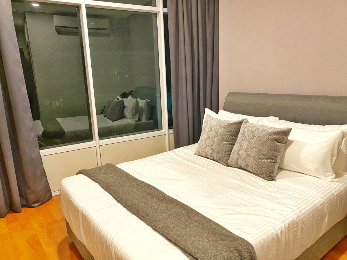 Klcc Sky Suites Kuala Lumpur Bagian luar foto